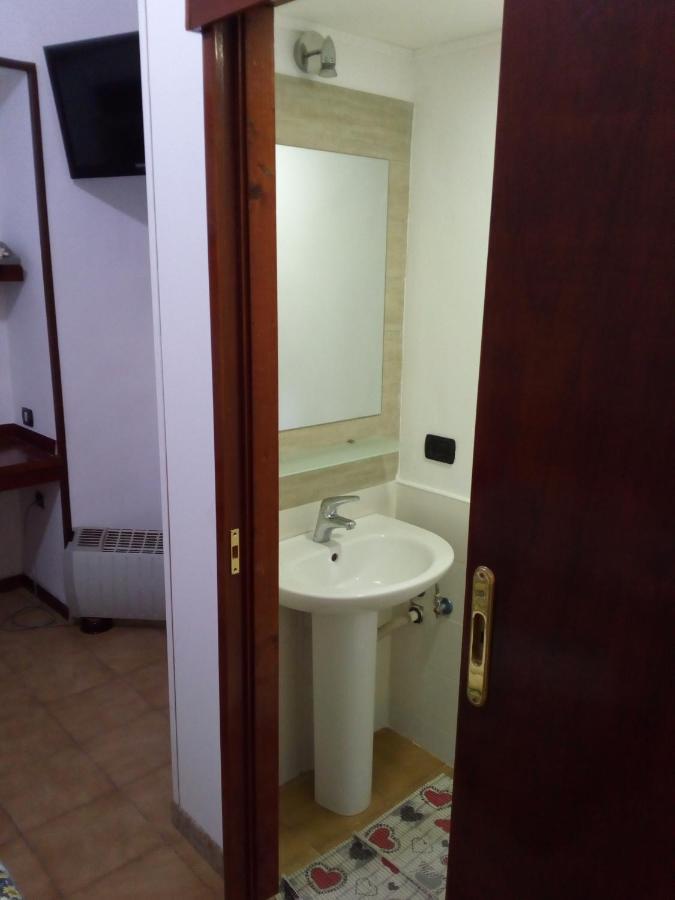 Monolocale Bed and Breakfast Napels Buitenkant foto