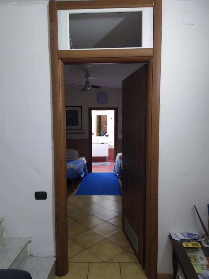 Monolocale Bed and Breakfast Napels Buitenkant foto